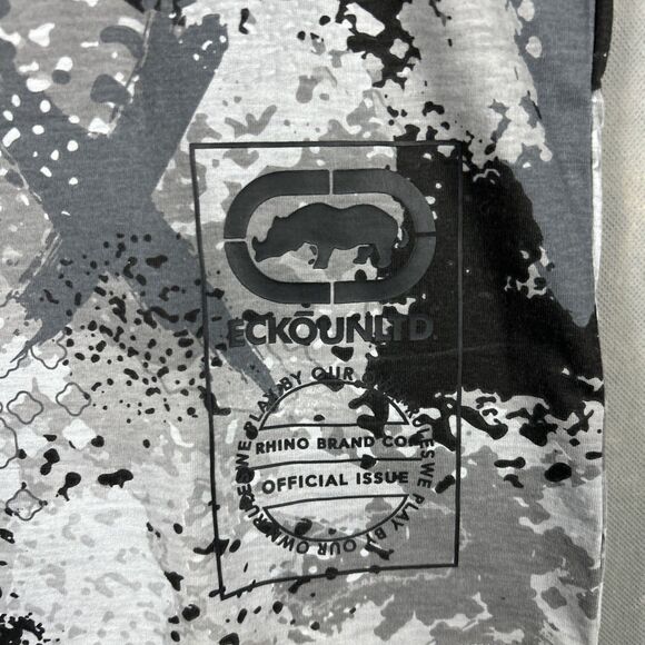 Ecko Unltd Graphic T Shirt Mens XXL Gray Camo Spray Paint Streetwear NWT - Picture 2 of 9